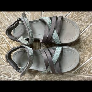 Teva 1015161 Sanborn Womens Size 9 Zeena Gray sandal